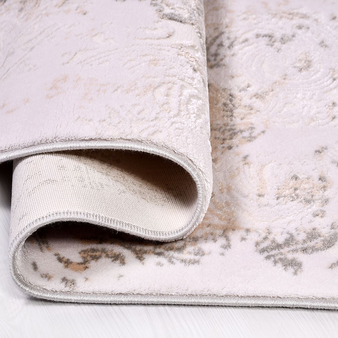 Beyome İpekli Bambu Halı BYM18